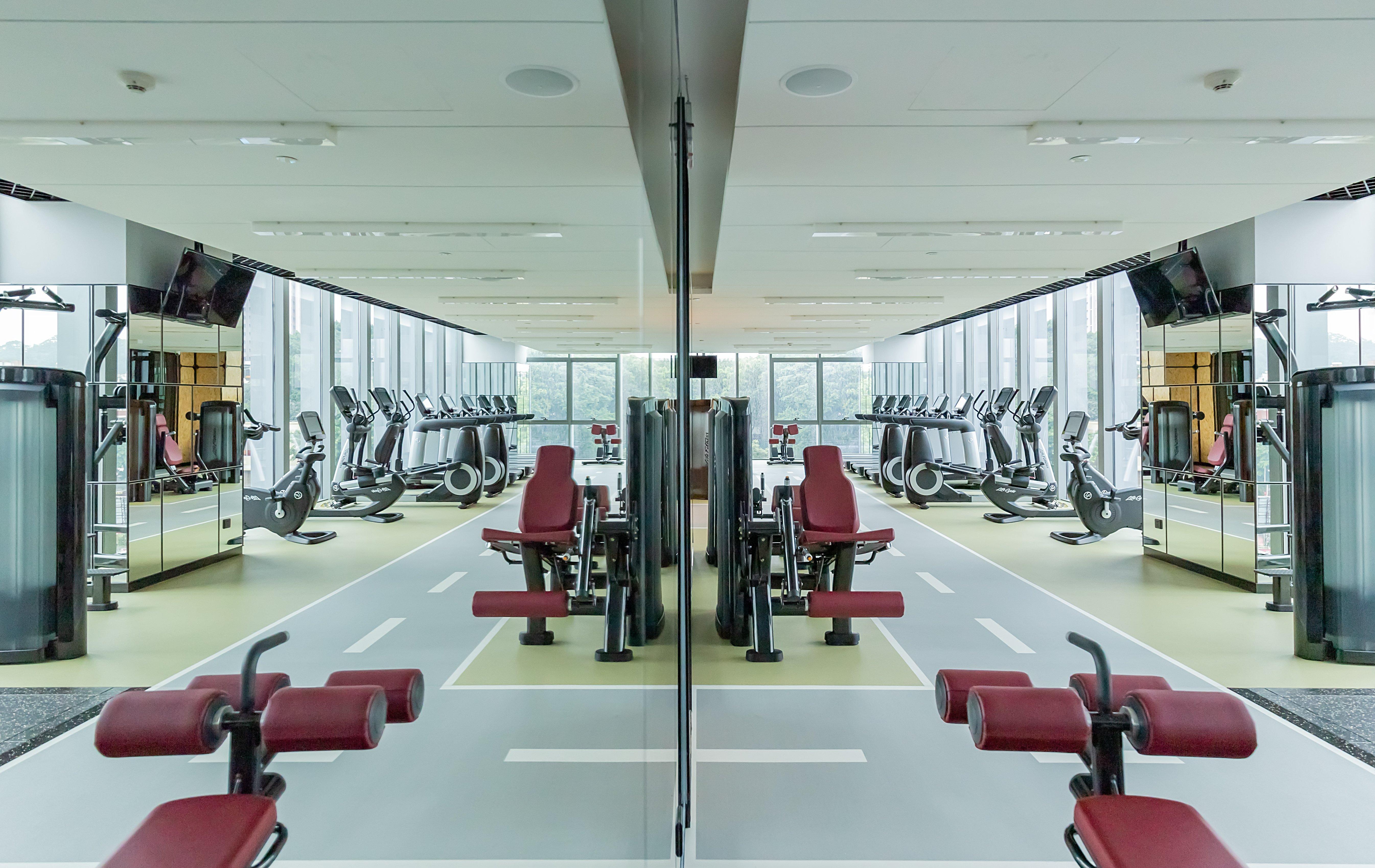Holiday Inn Guangzhou South Lake Hotel - Ideal For Business & Leisure מראה חיצוני תמונה